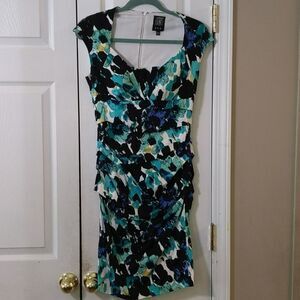 JAX fitted simmer  printed dress Sz 4